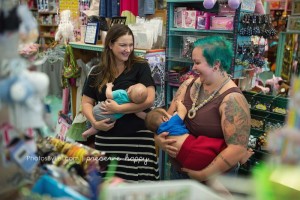 A Texas Photographer’s Public Breastfeeding Project